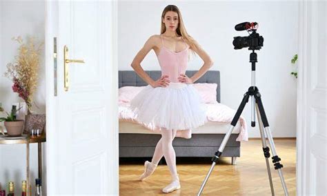 avva ballerina anal|Avva Balerina Porn Videos 